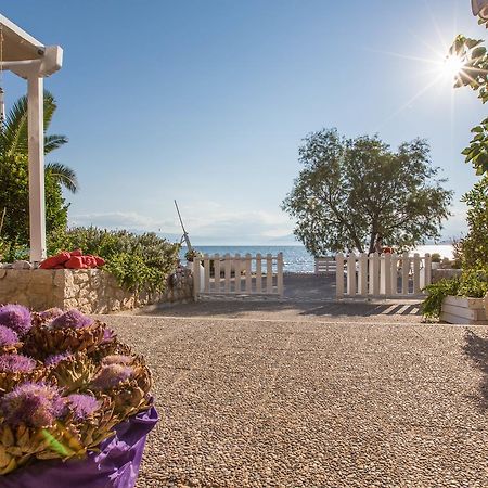 Anastasias Apartments Ирия Экстерьер фото