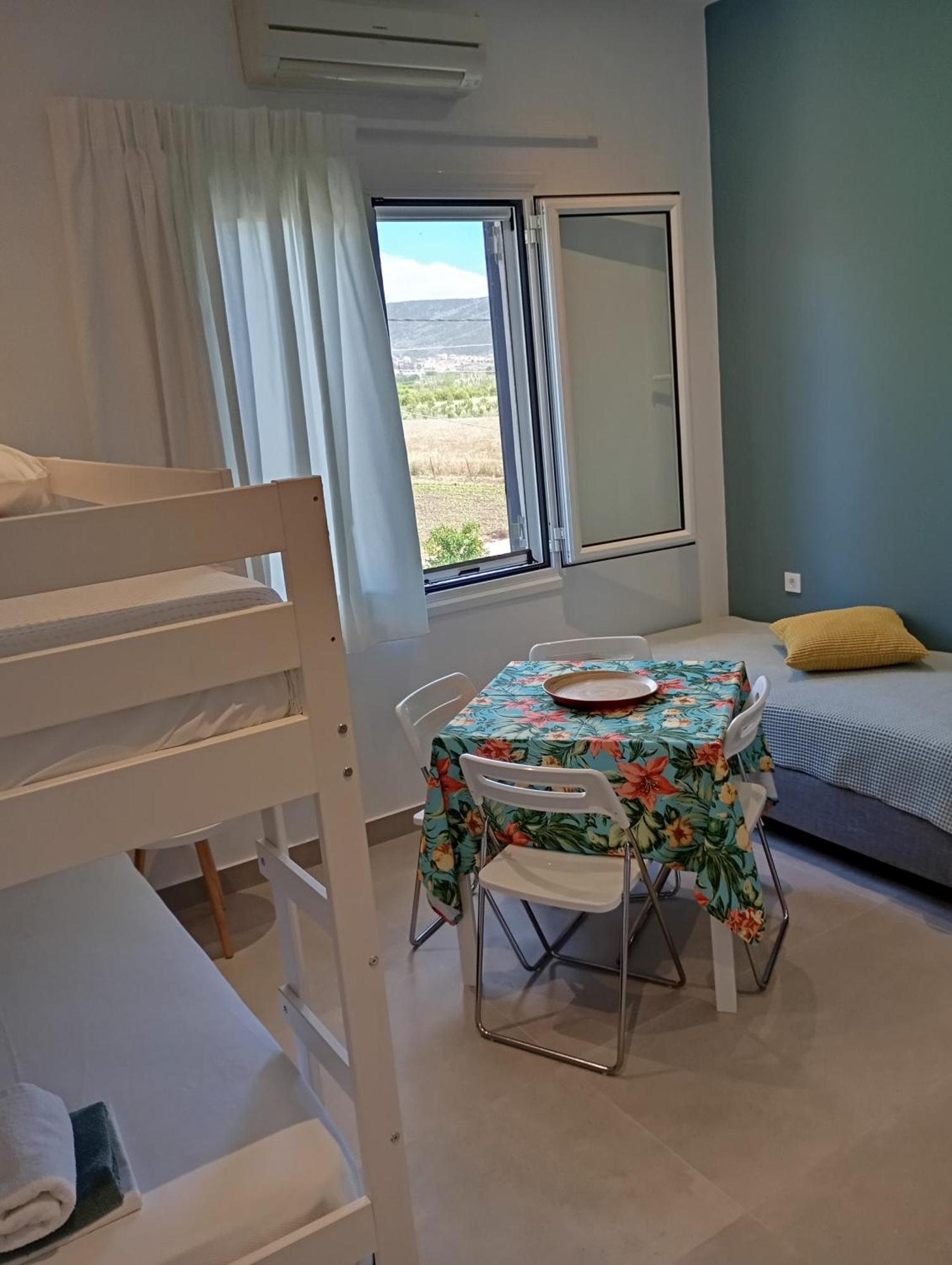 Anastasias Apartments Ирия Экстерьер фото
