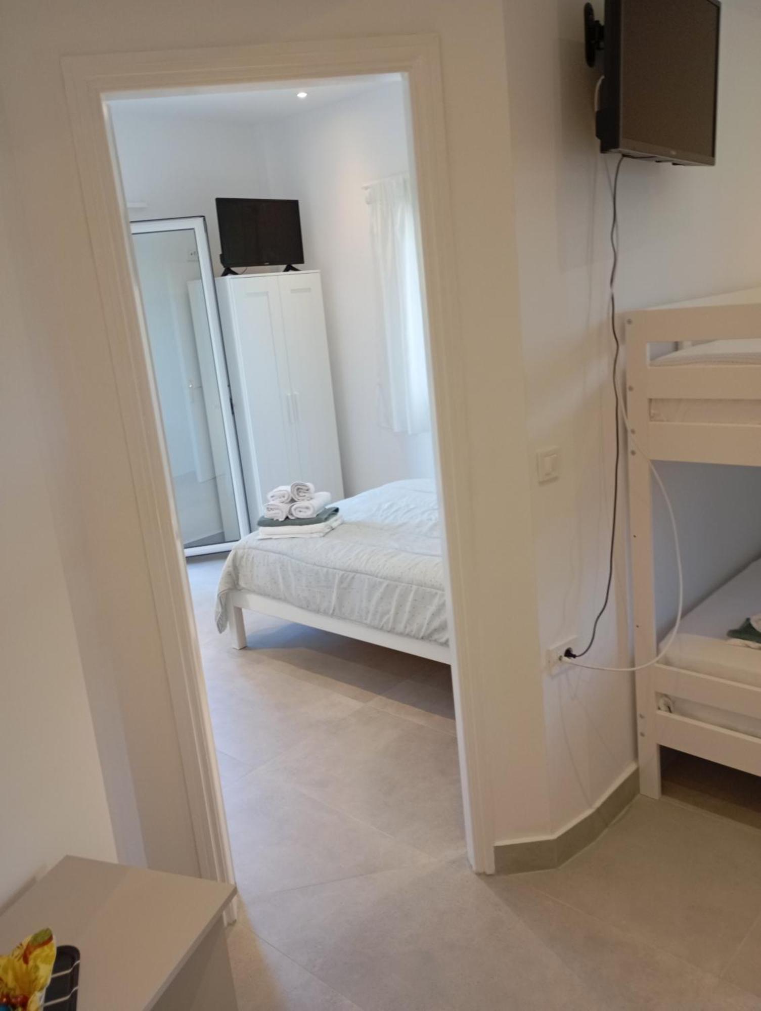 Anastasias Apartments Ирия Экстерьер фото