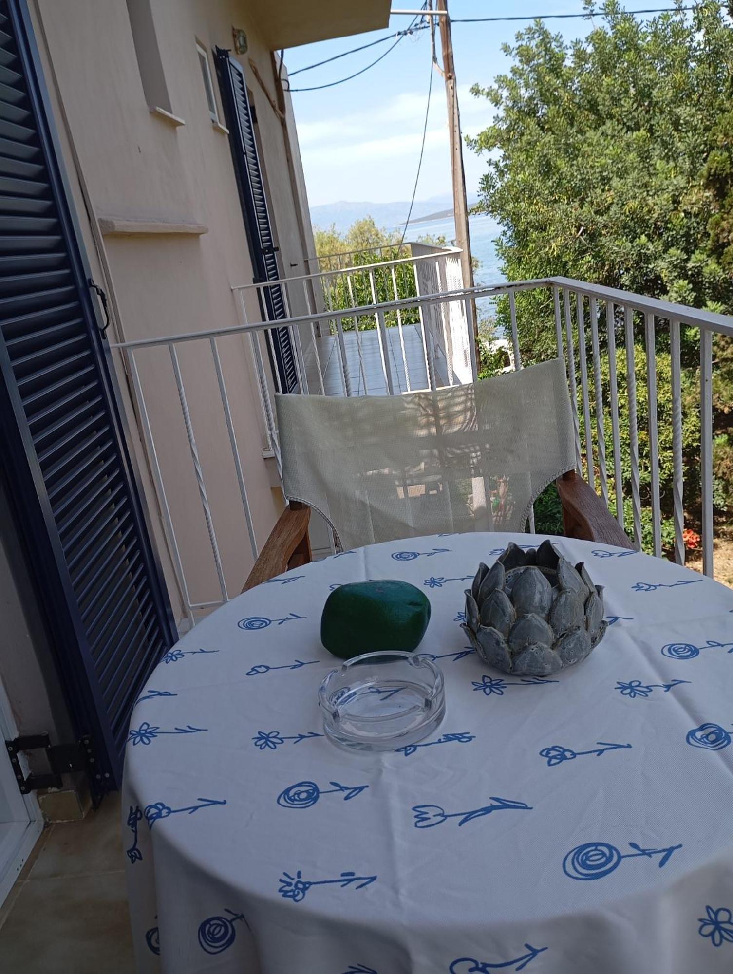 Anastasias Apartments Ирия Экстерьер фото